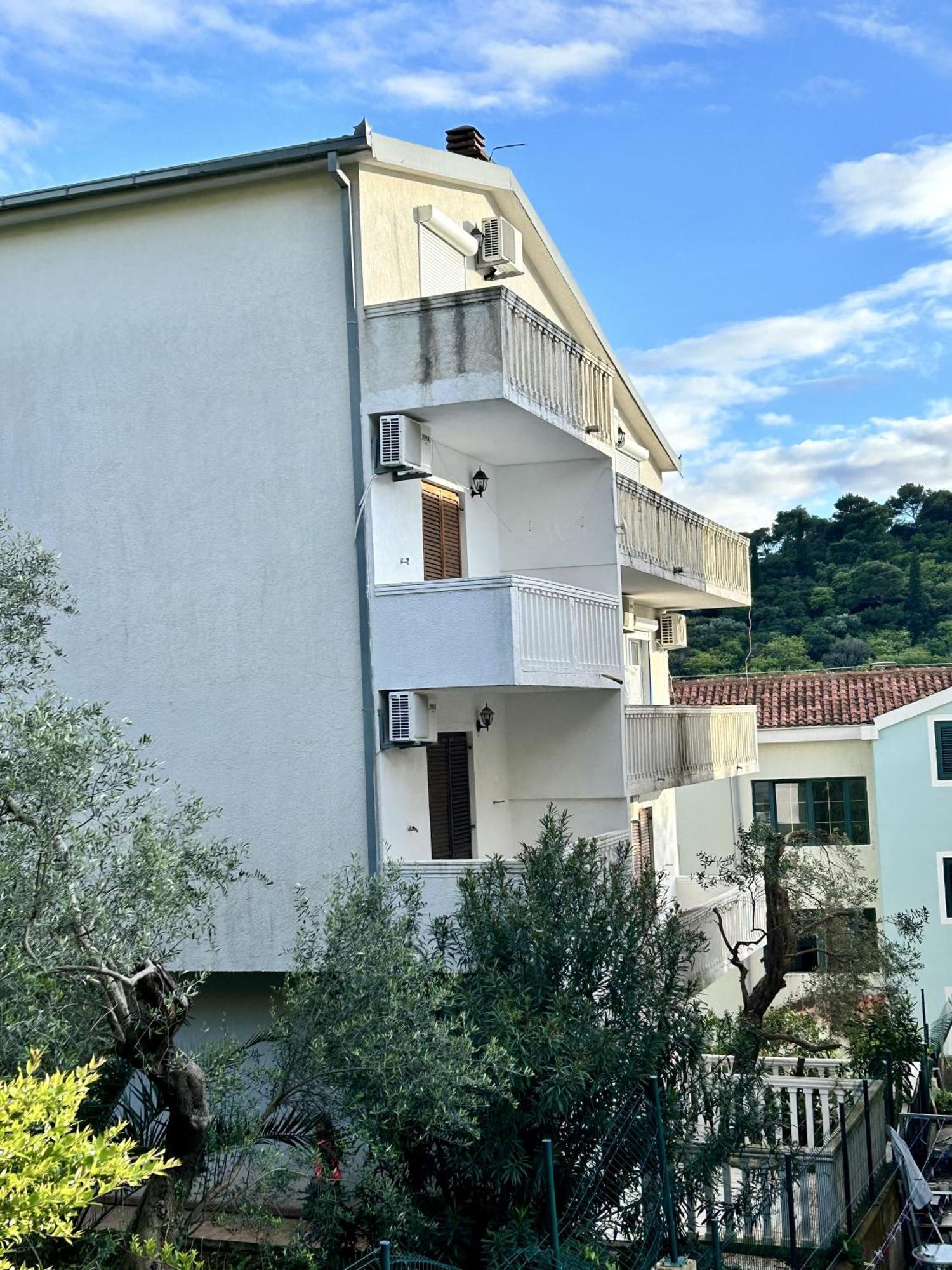 Studio Lucica Petrovac Eksteriør bilde